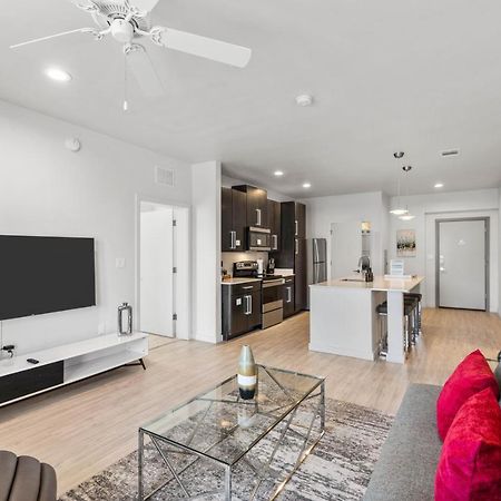 Flatz432 Apartments By Barsala Midland Ngoại thất bức ảnh