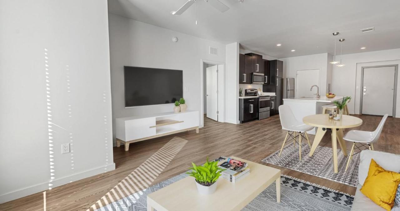 Flatz432 Apartments By Barsala Midland Ngoại thất bức ảnh